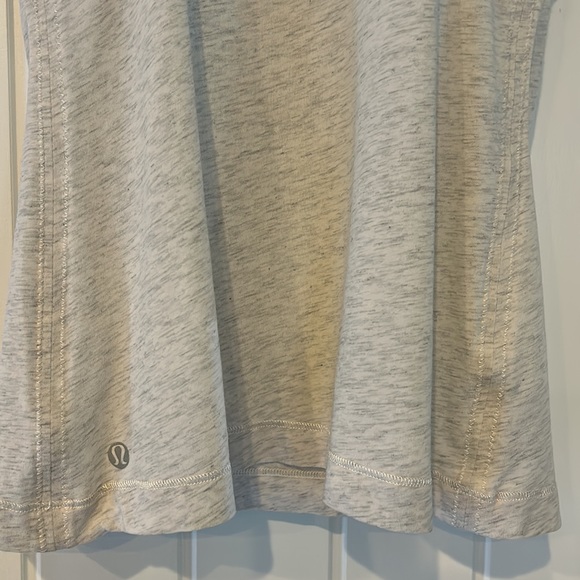 SALE ‼️- EUC Lululemon Tank Top - Picture 4 of 4